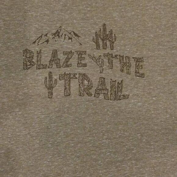 Women's G.H. Bass & Co. Tshirt  "Blaze the Trail" Size Medium  Super Soft Pre-Lo - Picture 1 of 6